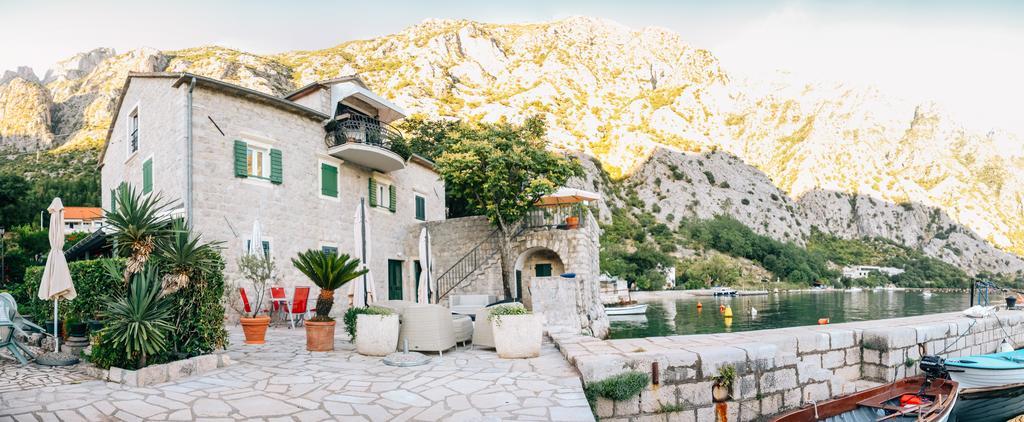 Apartment Lukiduki At The Beach - Kotor Kültér fotó